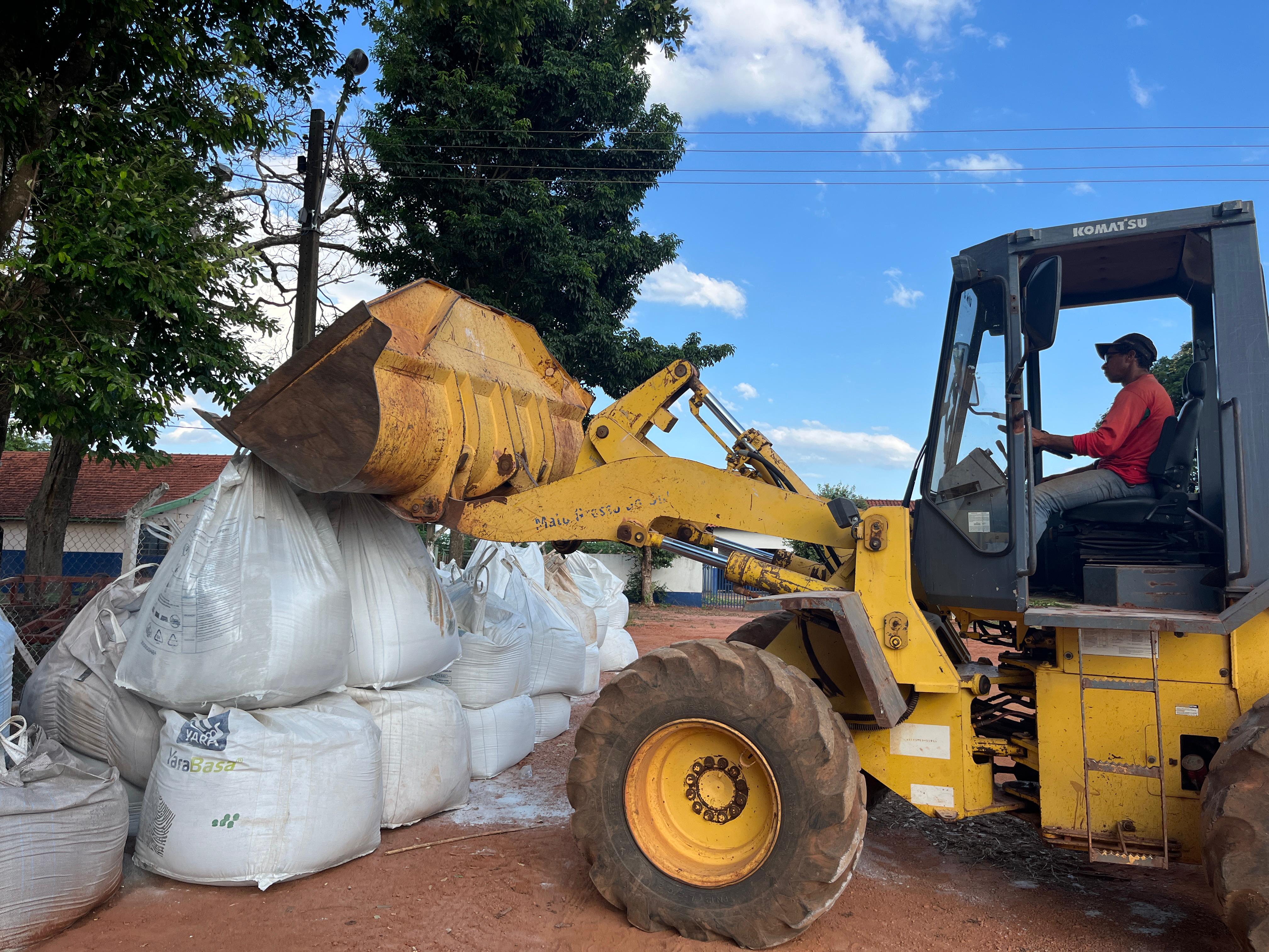 Suporte para incorporação também é garantido pelo programa, que cede mão de obra e maquinário para auxiliar produtores - Foto: Arquivo/Sodeta